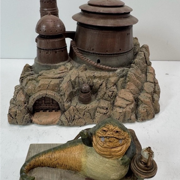 Star Wars Galactic Village Collection- Jabba the Hutt and Palace Figurine Set - Picture 1 of 5